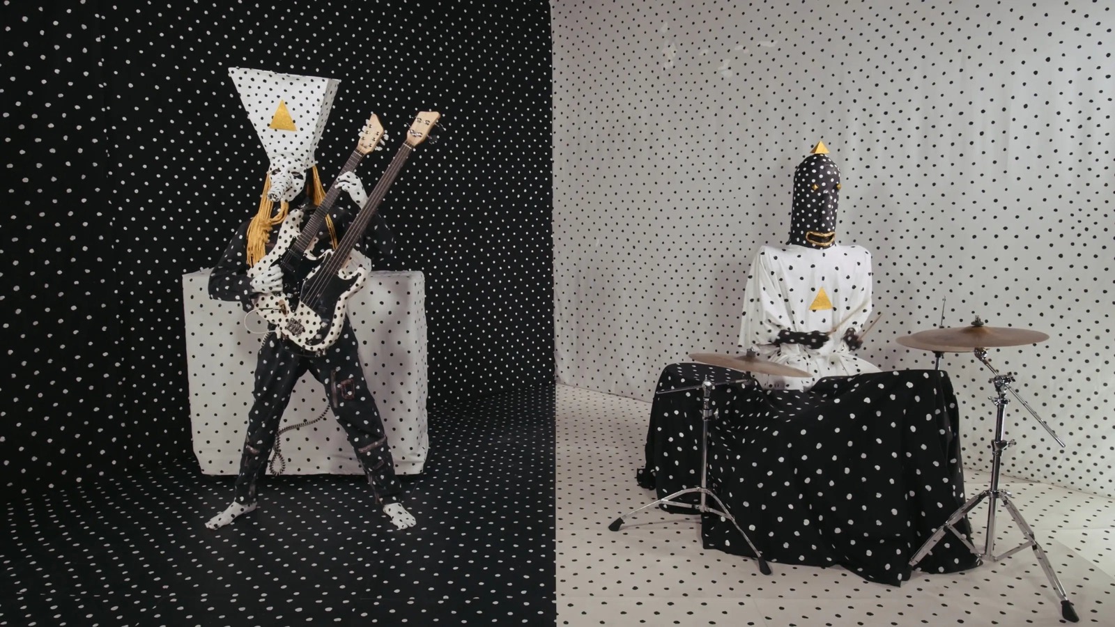 Angine de Poitrine promotional artwork featuring the anonymous Quebec experimental-rock duo.