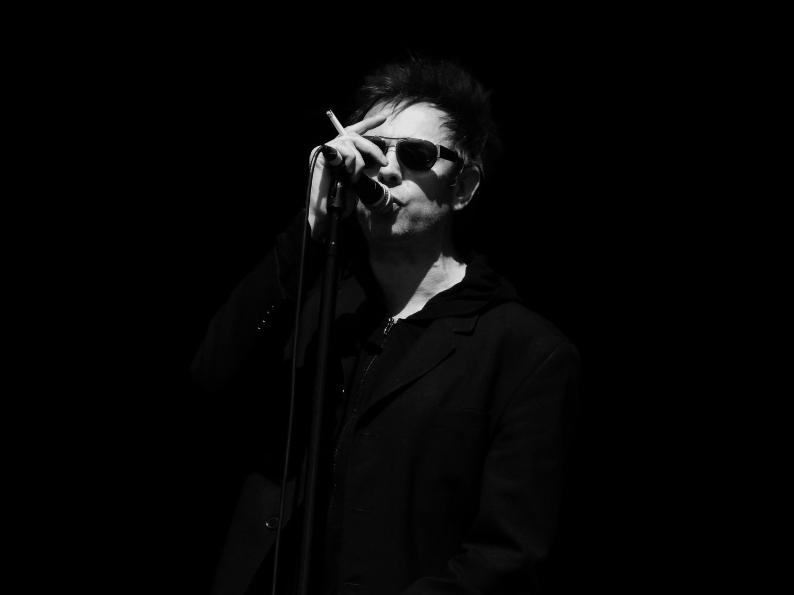 Echo & The Bunnymen artist image is being researched.