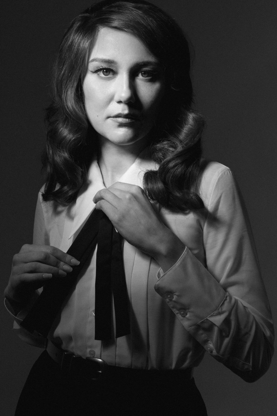 Molly Tuttle promotional artist image.